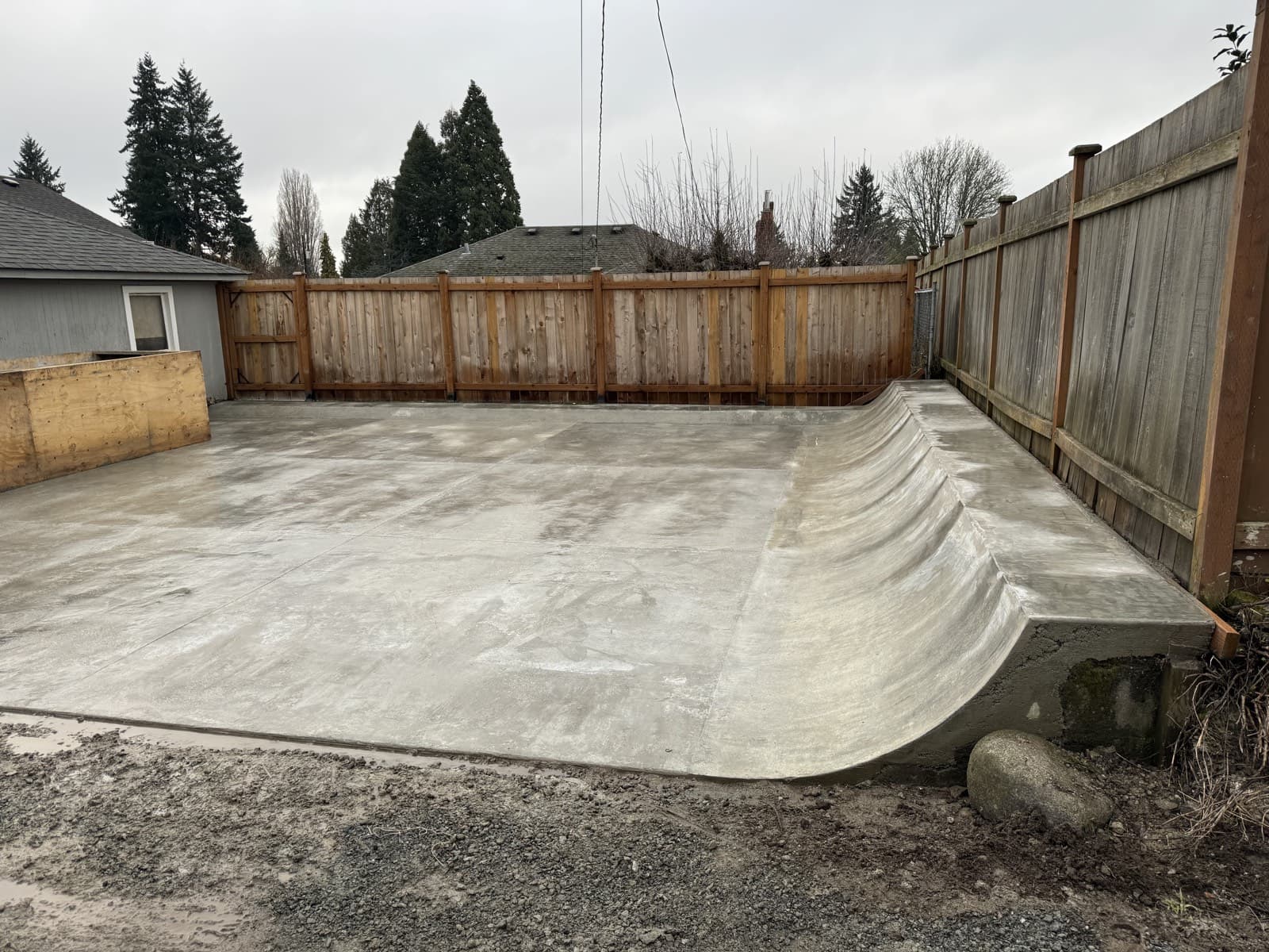Custom half-pipe pour